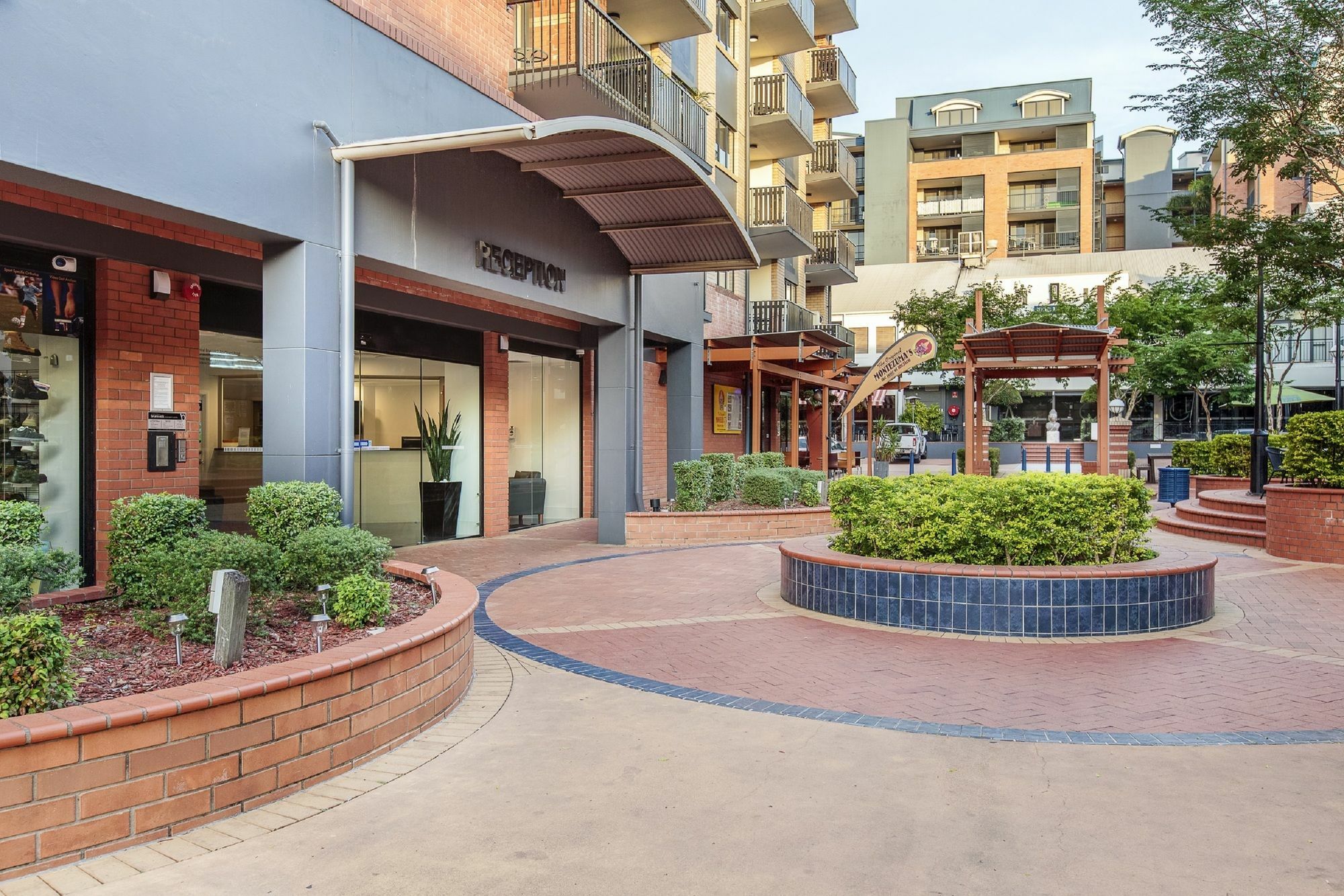 Central Brunswick Apartment Hotel บริสเบน ภายนอก รูปภาพ